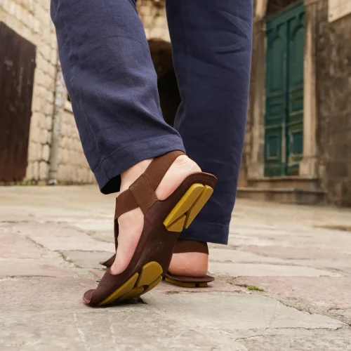 yonso classy brown suede muske sandale braon 0